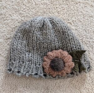 Gelso Bianco Made in Italy Knit Beanie | Alpaca Wool Blend | Floral Detail